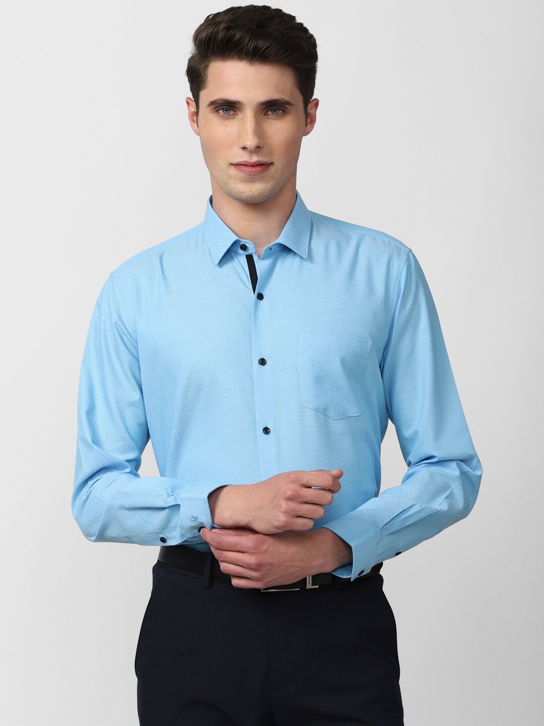 

Peter England Men Blue Cotton Formal Shirt