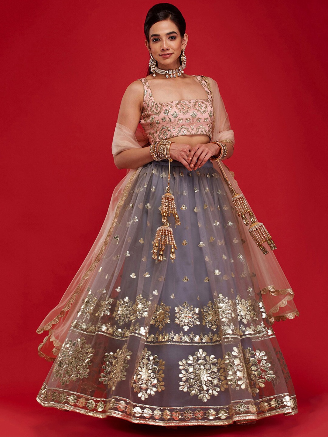 

6Y COLLECTIVE Women Grey & Peach Embellished Semi-Stitched Lehenga Choli With Dupatta