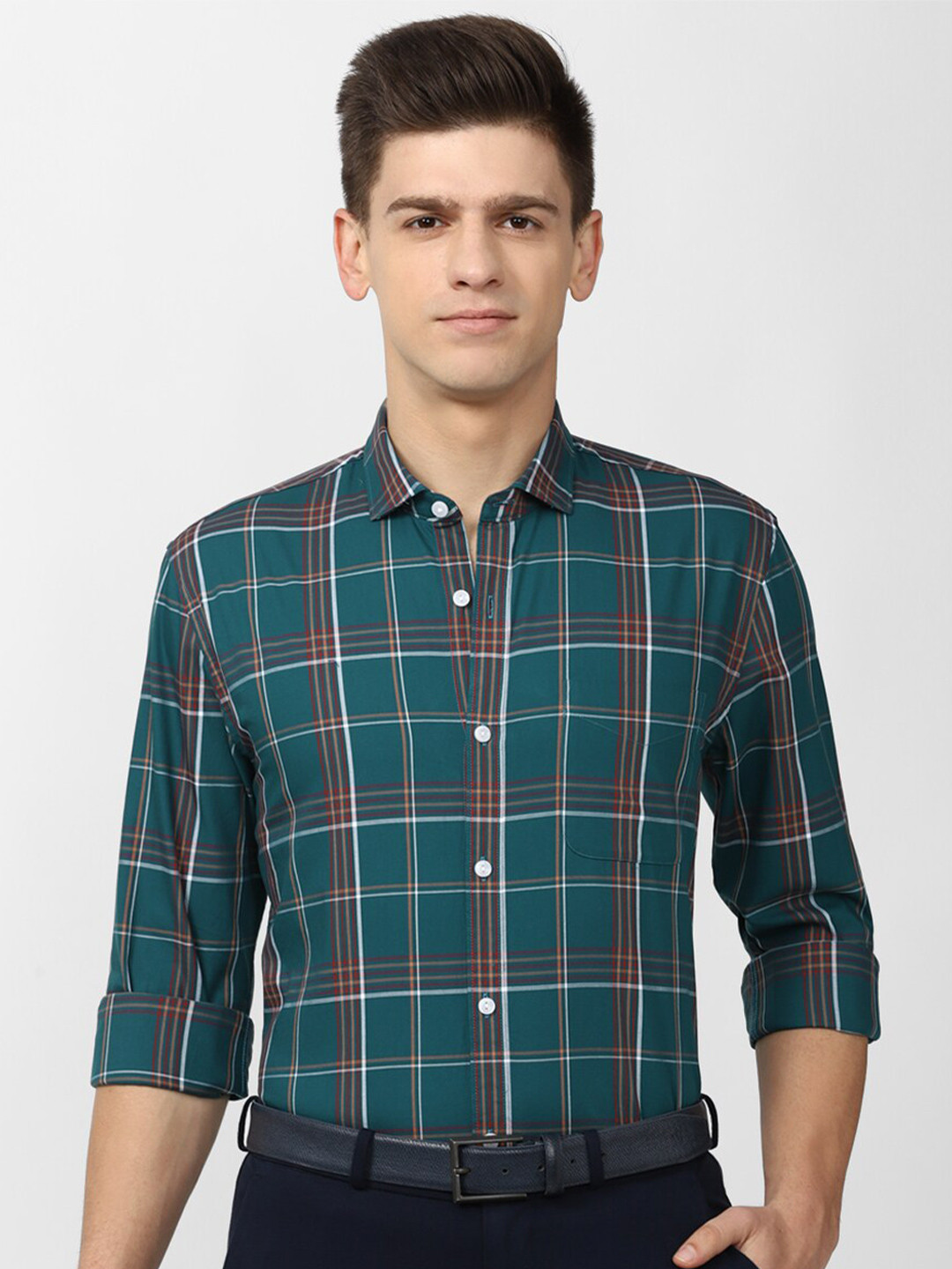 

Peter England Elite Men Green Slim Fit Checked Casual Cotton Shirt