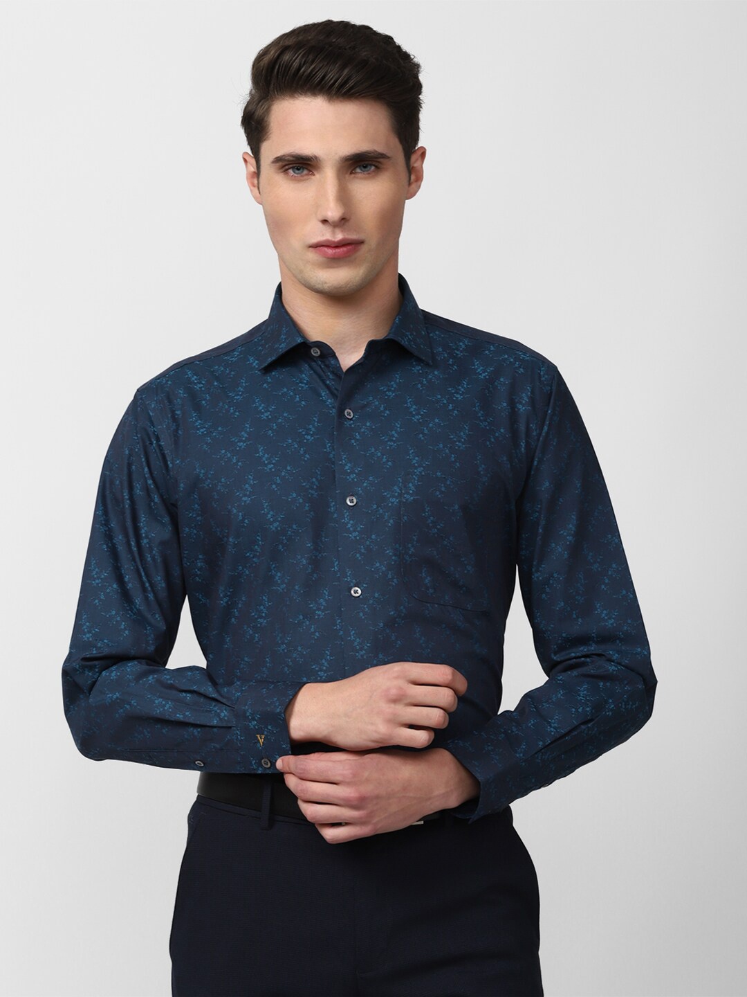 

Van Heusen Men Floral Printed Cotton Formal Shirt, Navy blue