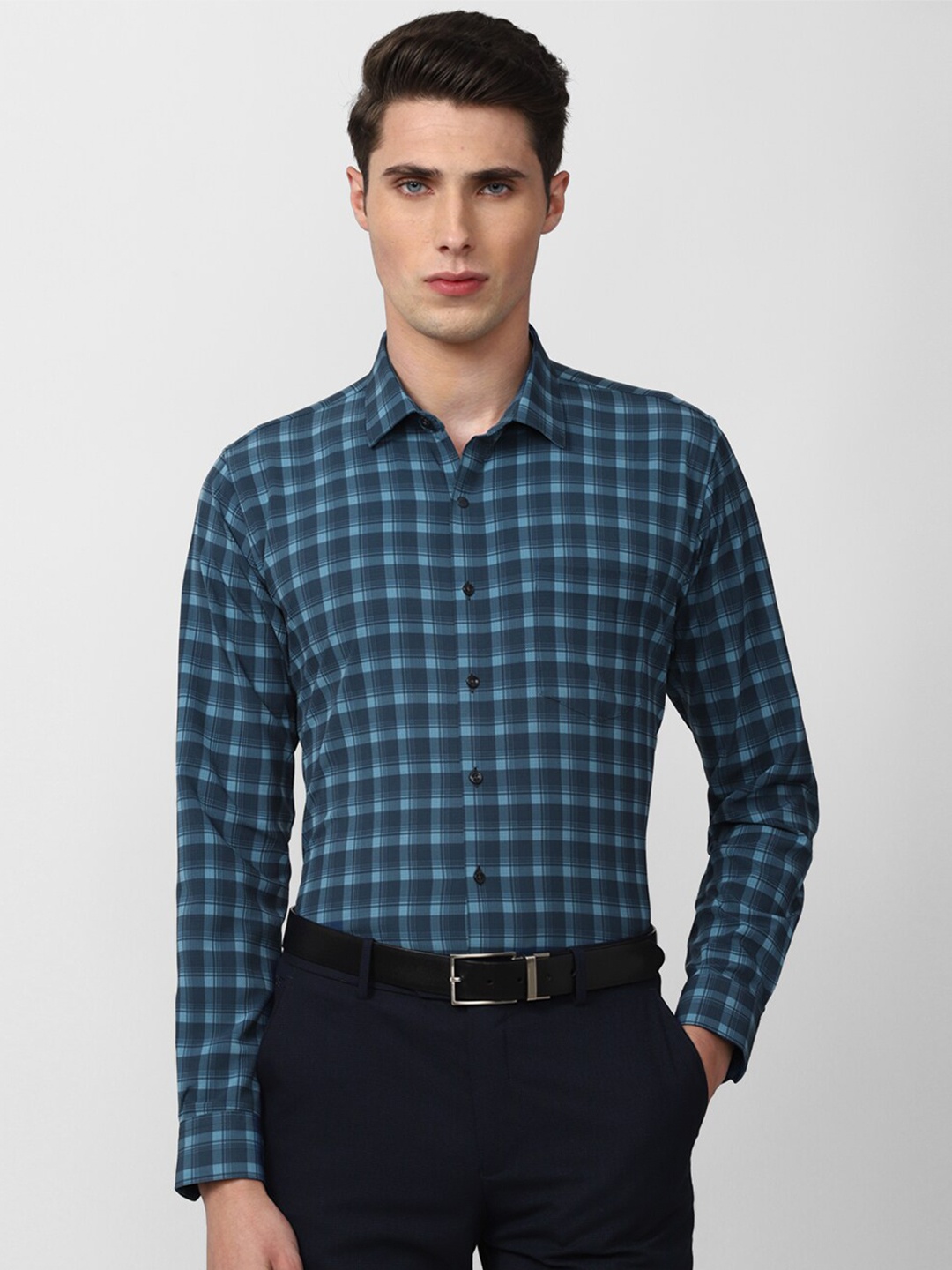 

Van Heusen Men Slim Fit Tartan Checks Formal Shirt, Blue