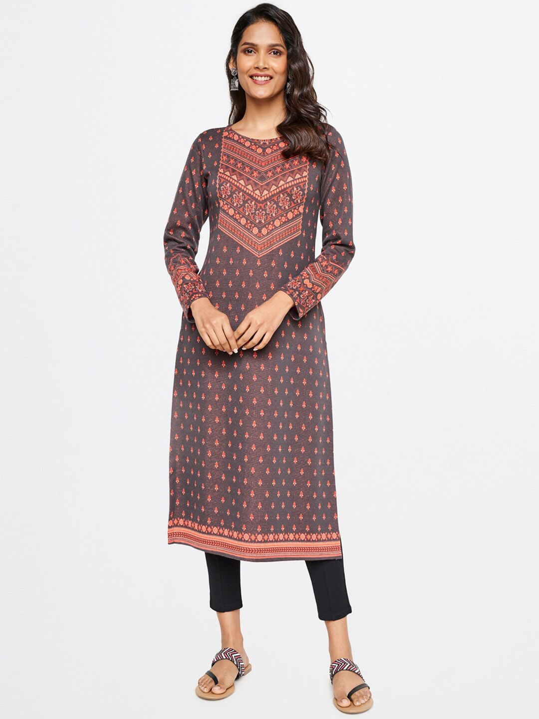 

itse Women Brown Ethnic Motifs Printed Straight Fit Kurta