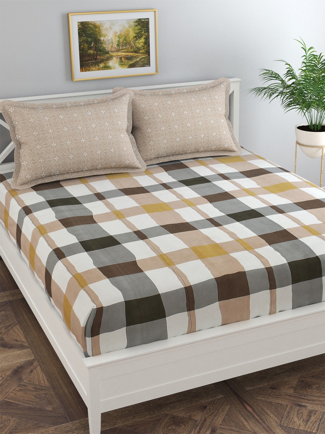

Florida Beige & Grey Geometric 144 TC King Bedsheet with 2 Pillow Covers