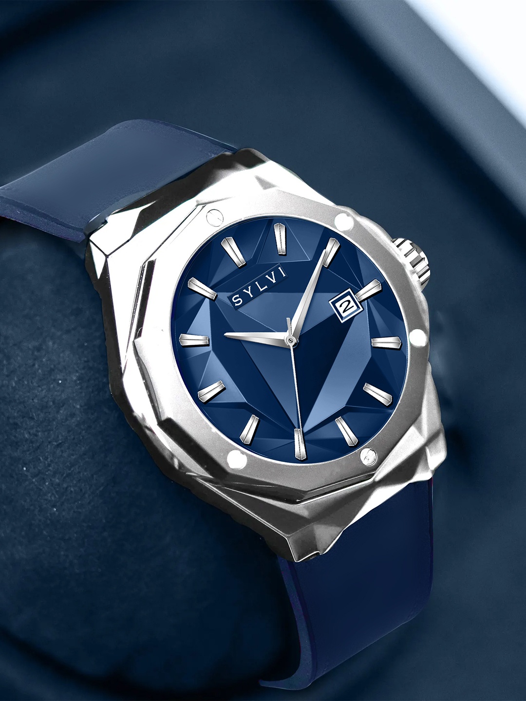 

Sylvi Men Blue Dial & Blue Leather Straps Analogue Watch