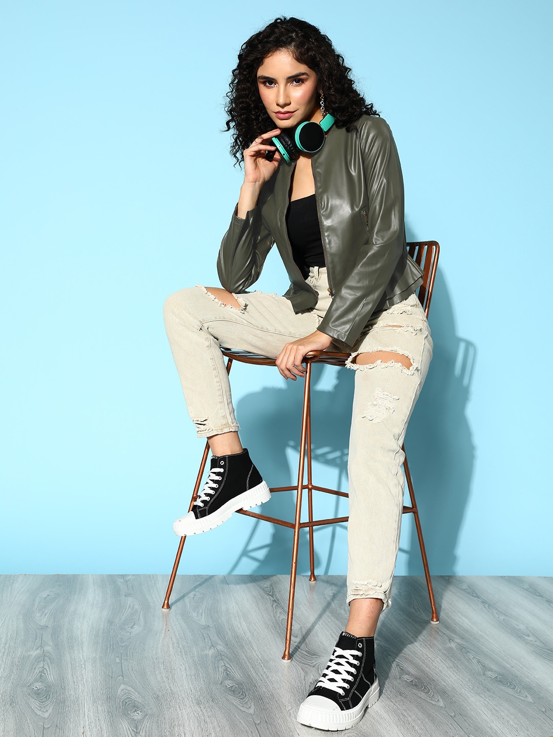 

SASSAFRAS Women Olive Green Solid Tailored Jacket