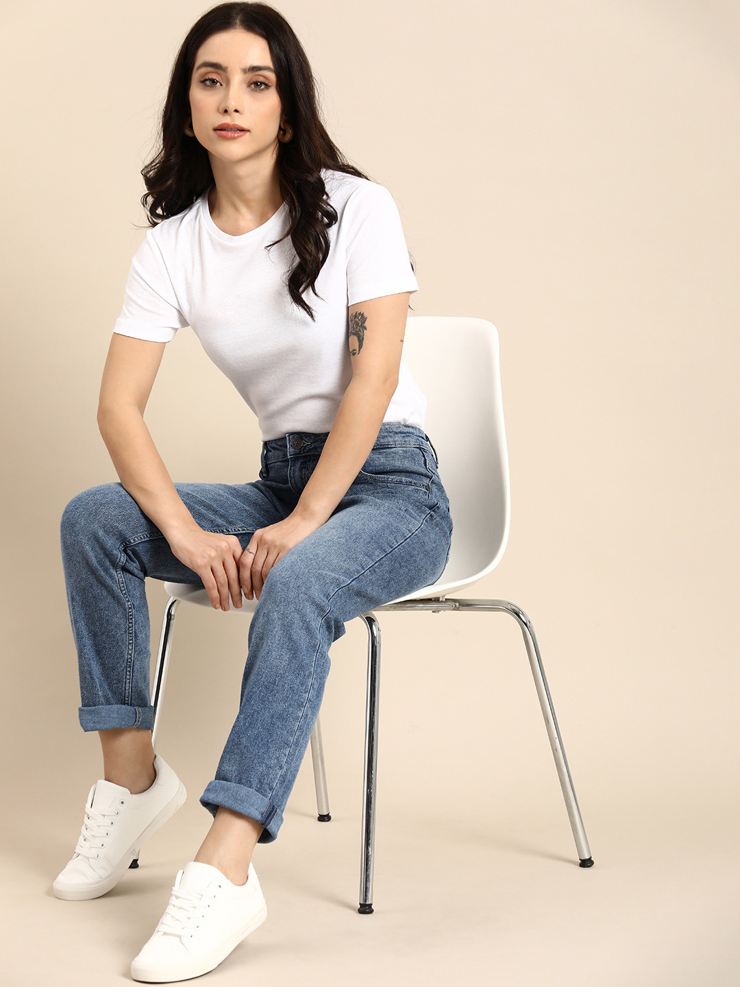

all about you Women Mid-Rise Slim Fit Light Fade Stretchable Jeans, Blue