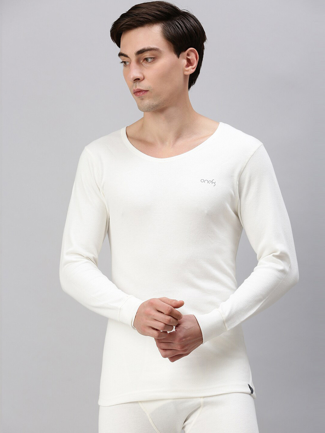 

one8 by Virat Kohli Men White Solid Cotton Thermal Tops