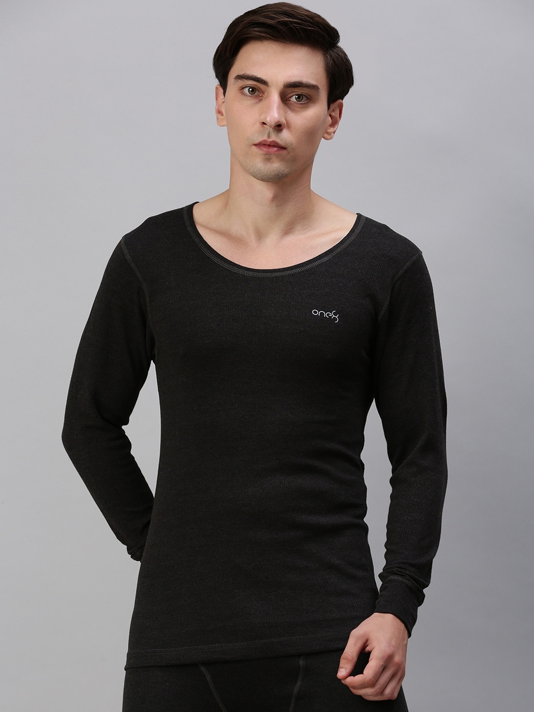 

one8 by Virat Kohli Men Charcoal Black Solid Cotton Thermal Tops