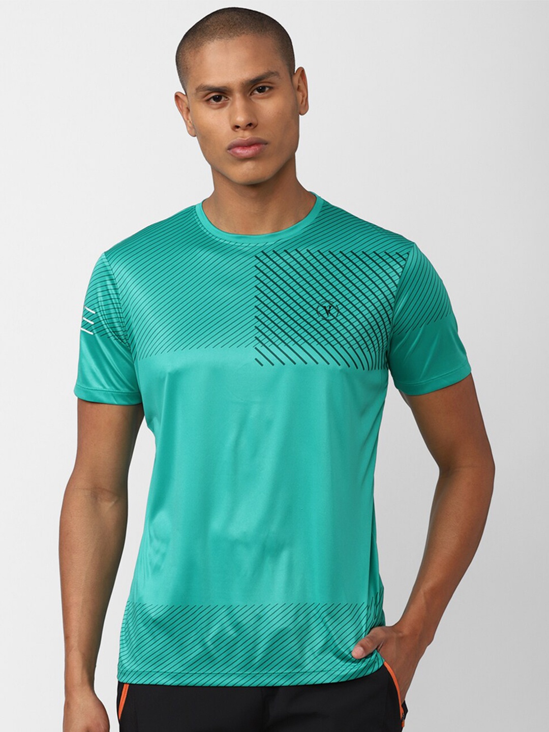 

Van Heusen Men Blue Geometric Printed Slim Fit Cycling Sports T-shirt