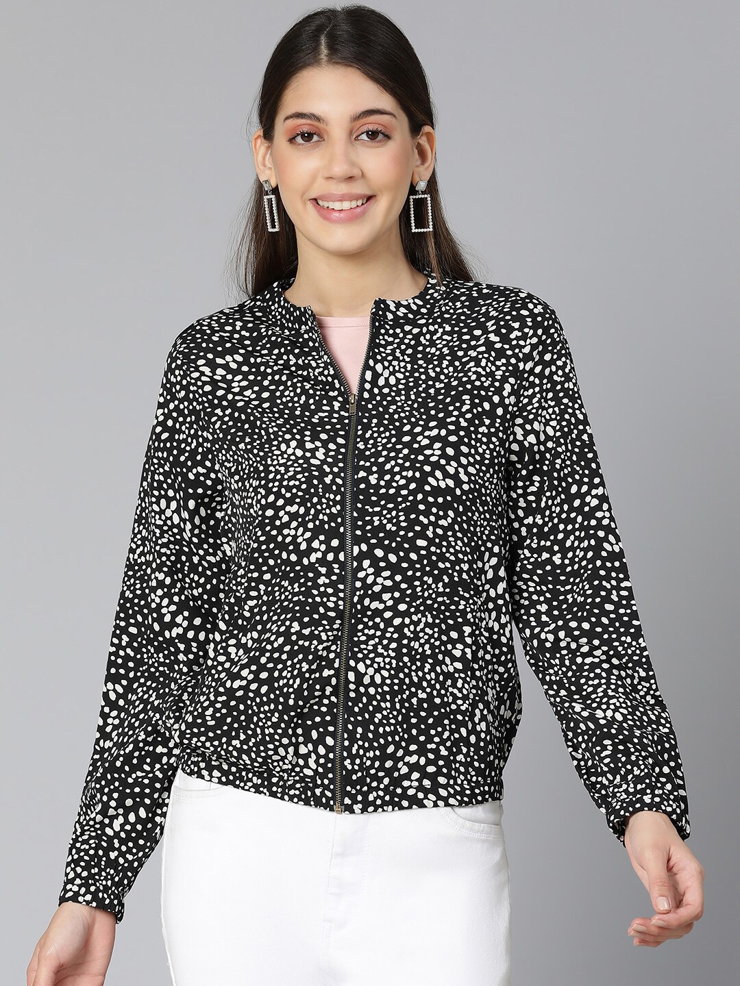 

Oxolloxo Women Black White Tailored Jacket