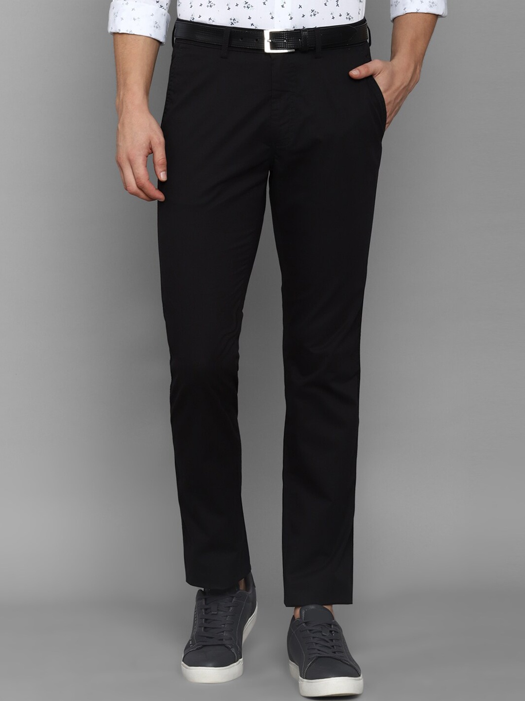 

Allen Solly Men Black Cotton Trouser