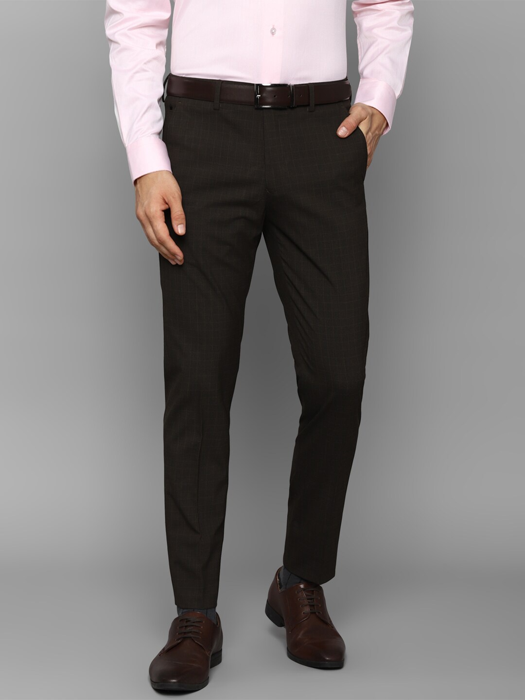 

Louis Philippe Men Brown Checked Slim Fit Trouser