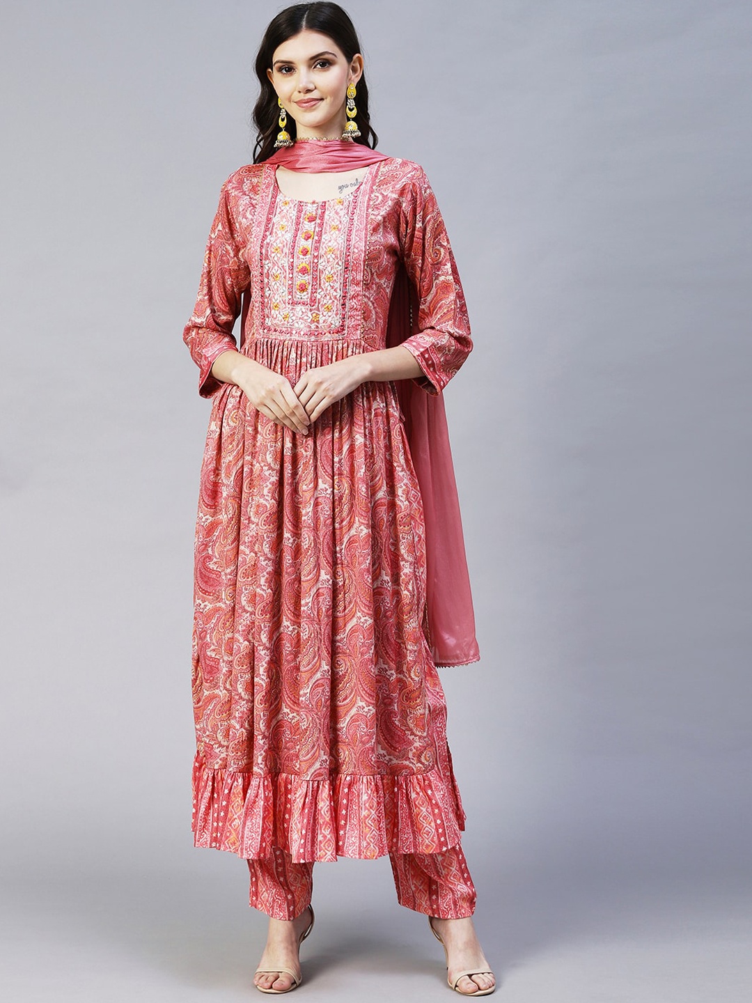 

FASHOR Women Pink Ethnic Motifs Printed Pleated Kurta with Trousers & Dupatta