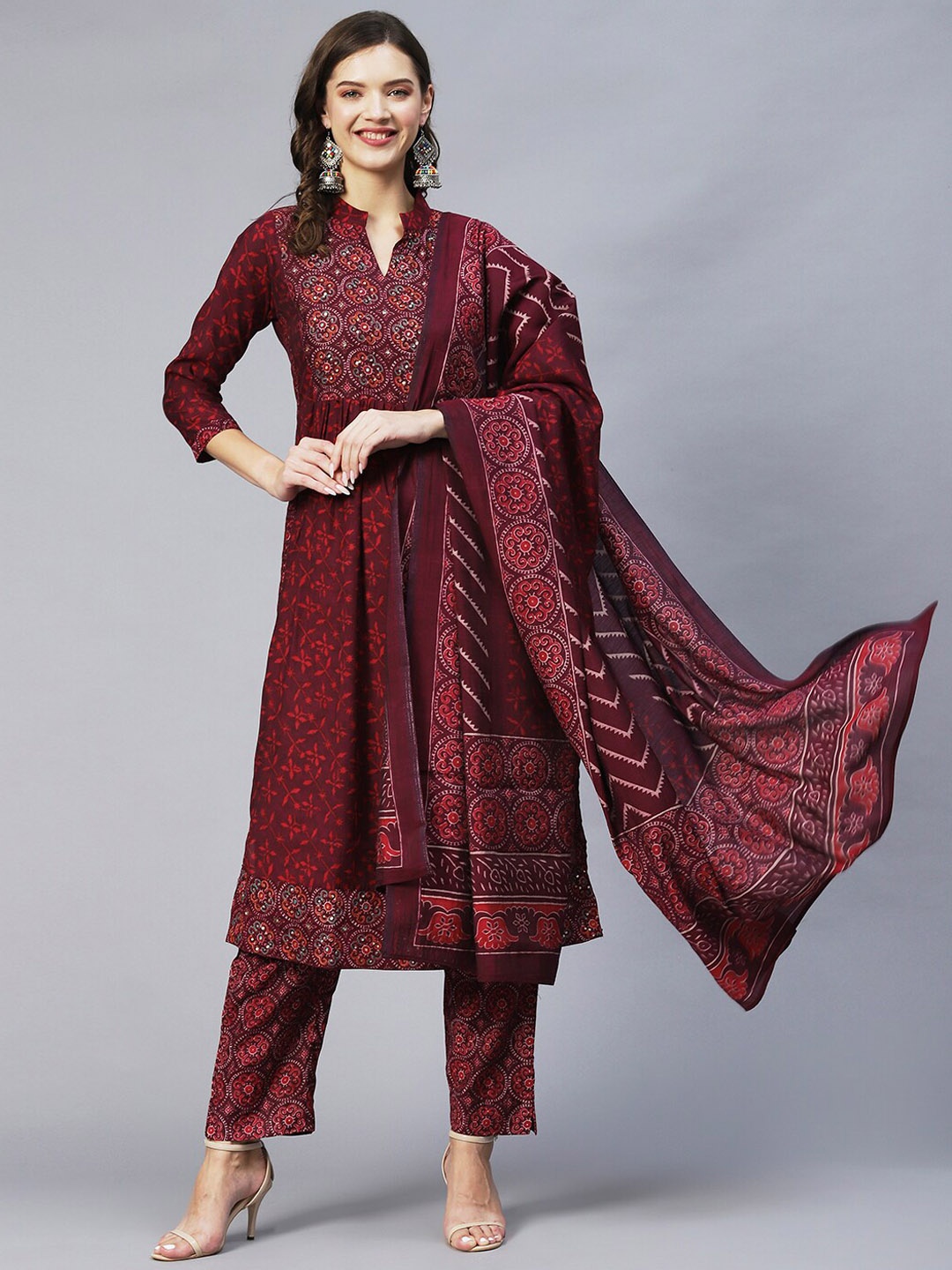 

FASHOR Women Burgundy Ethnic Motifs Printed Kurta With Trousers & Dupatta