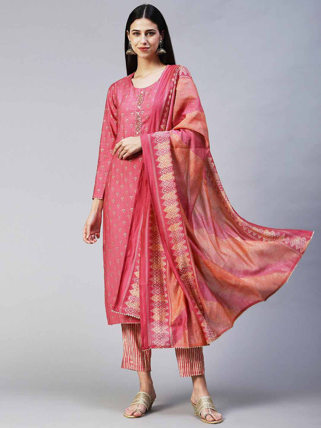 

FASHOR Women Pink Floral Printed Kurta with Trousers & With Dupatta