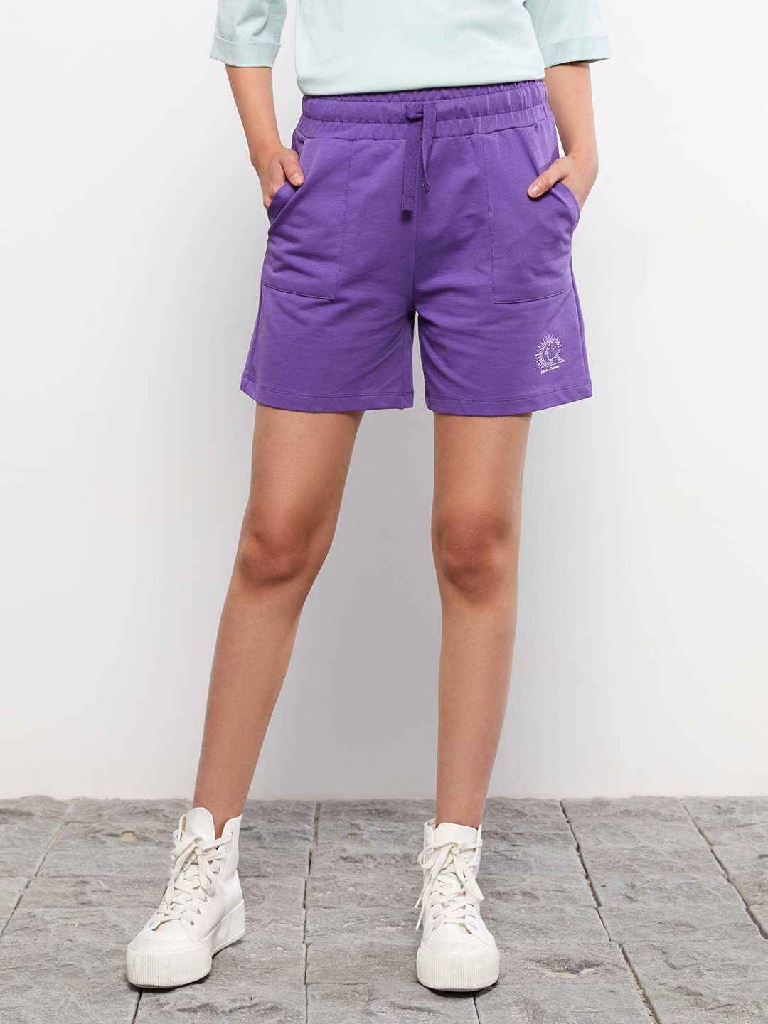 

LC Waikiki Women Solid Shorts, Purple