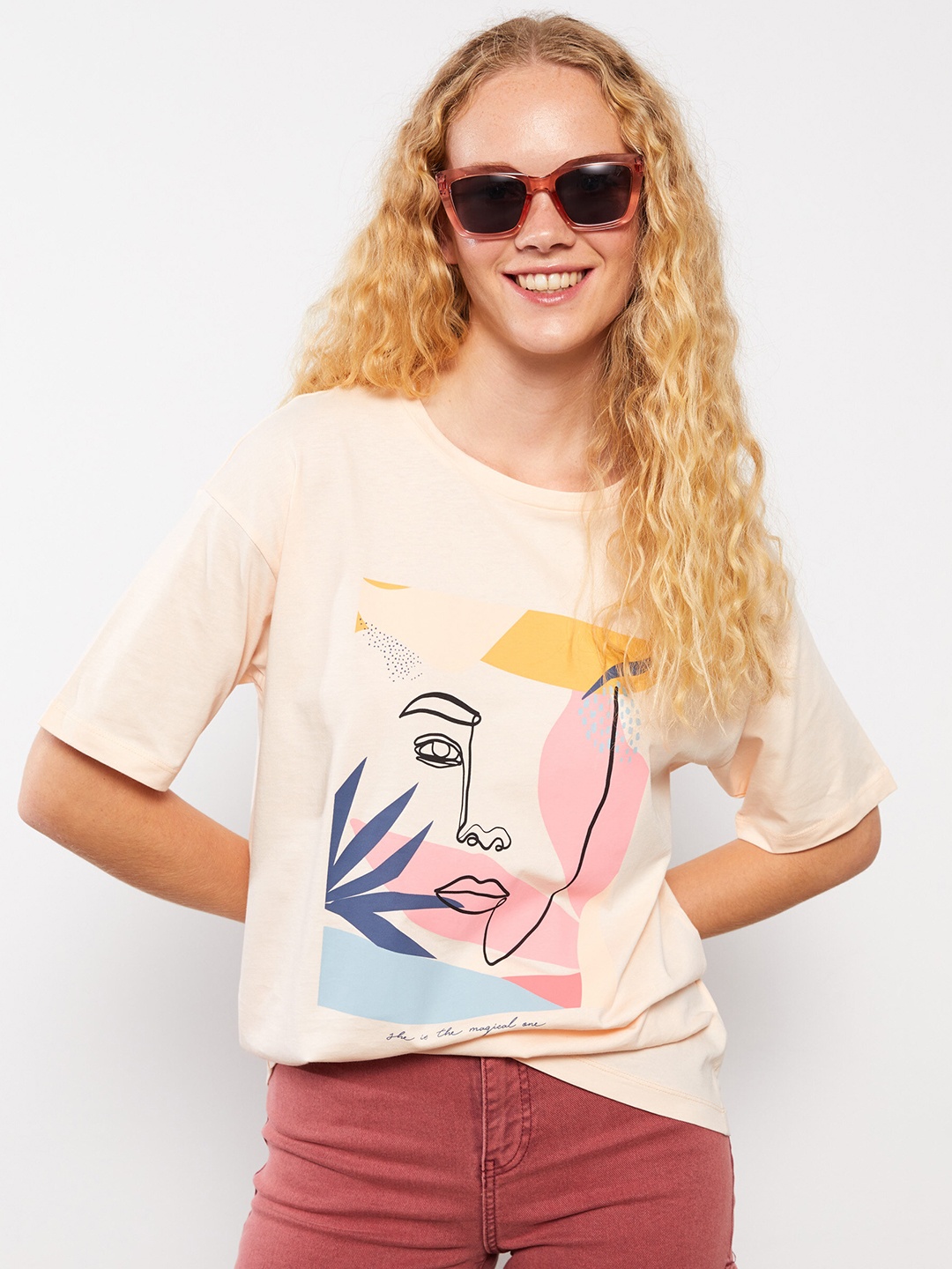

LC Waikiki Women Printed Drop-Shoulder Sleeves Pure Cotton T-shirt, Beige