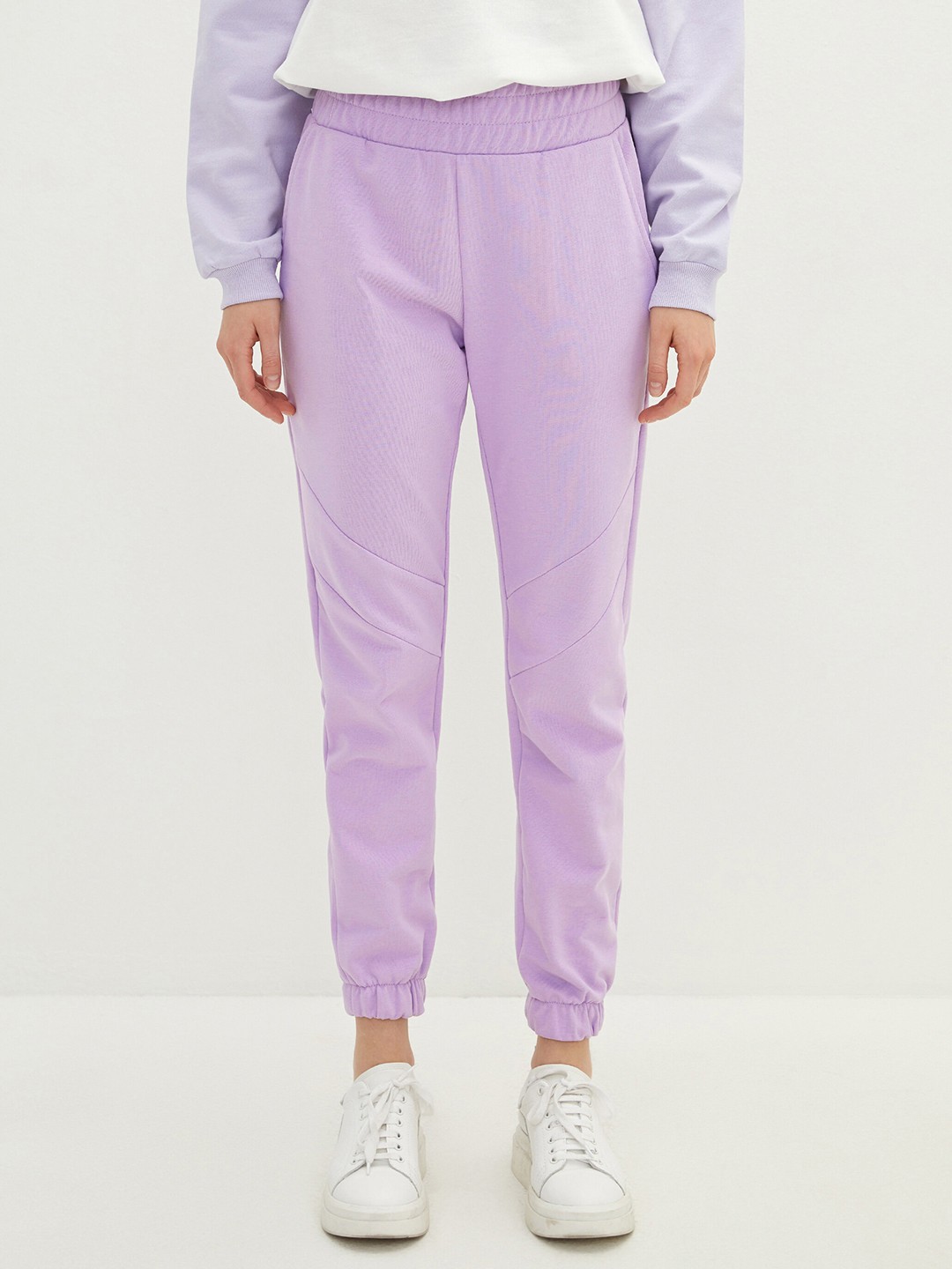 

LC Waikiki Women Solid Jogger, Lavender