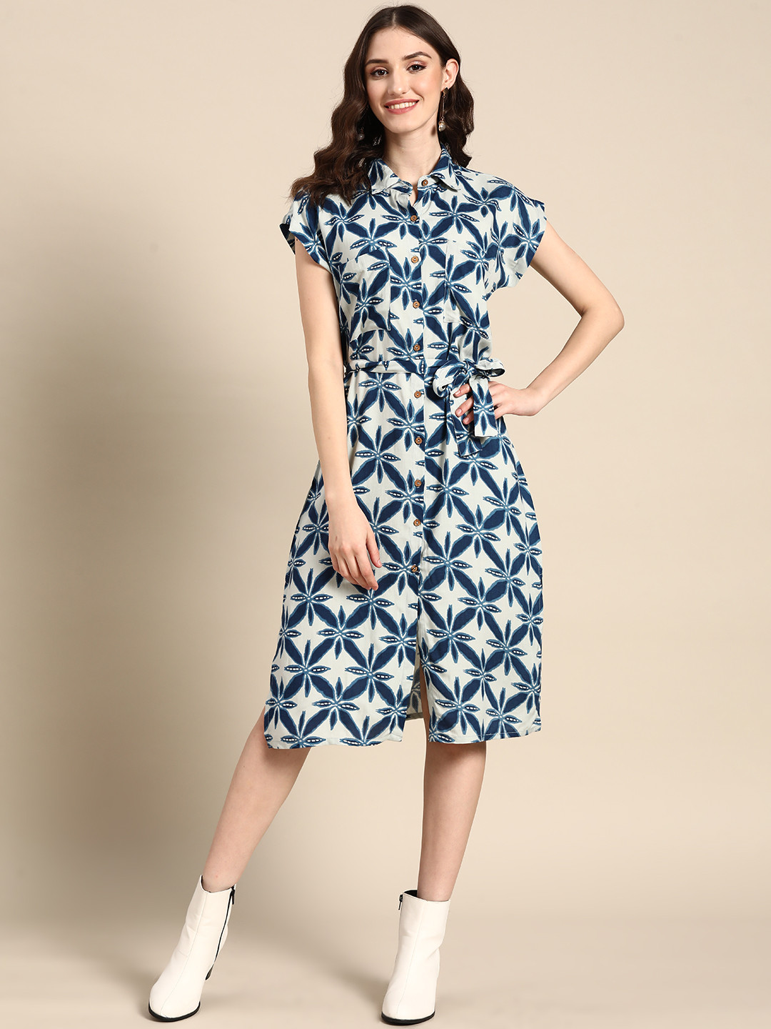 

Sangria Women Printed Shirt Dress with Belt, Navy blue