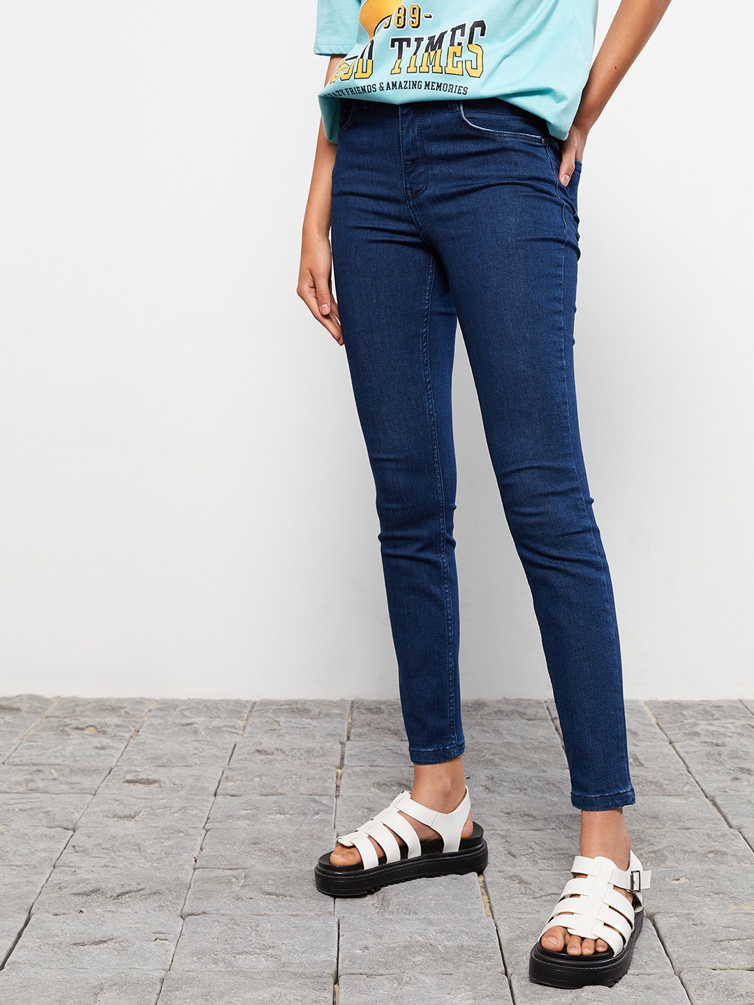 

LC Waikiki Women Navy Blue Skinny Fit Stretchable Jeans