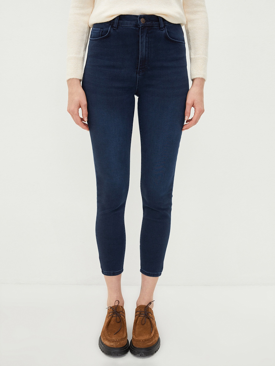 

LC Waikiki Women Skinny Fit High-Rise Stretchable Jeans, Navy blue