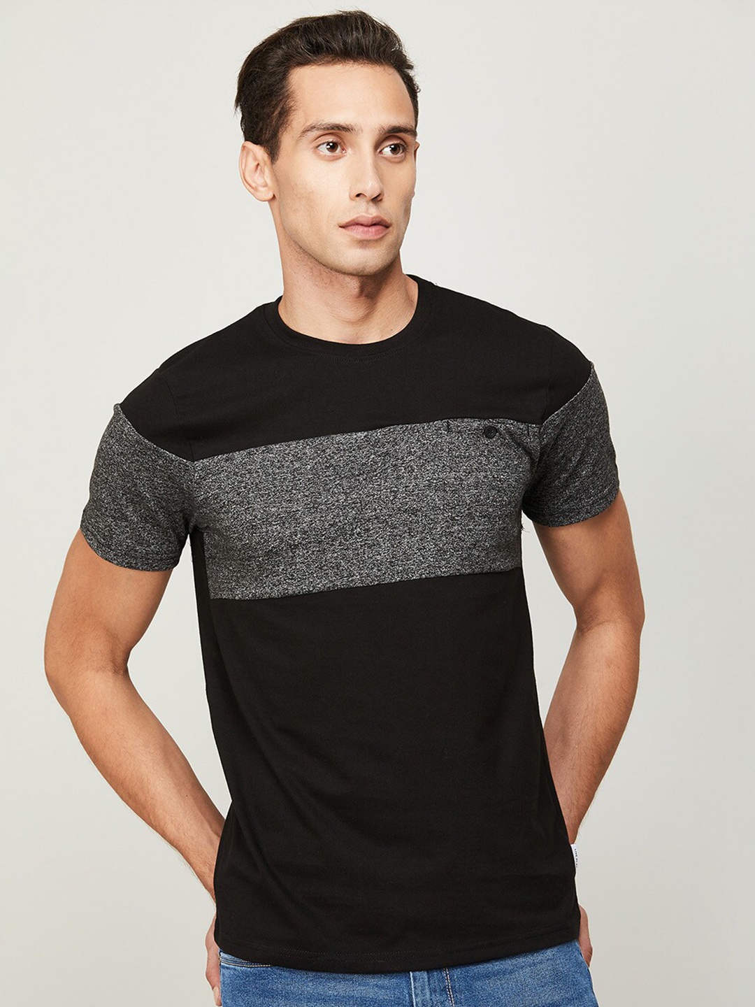 

Fame Forever by Lifestyle Men Black & Grey Colourblocked Cotton T-shirt