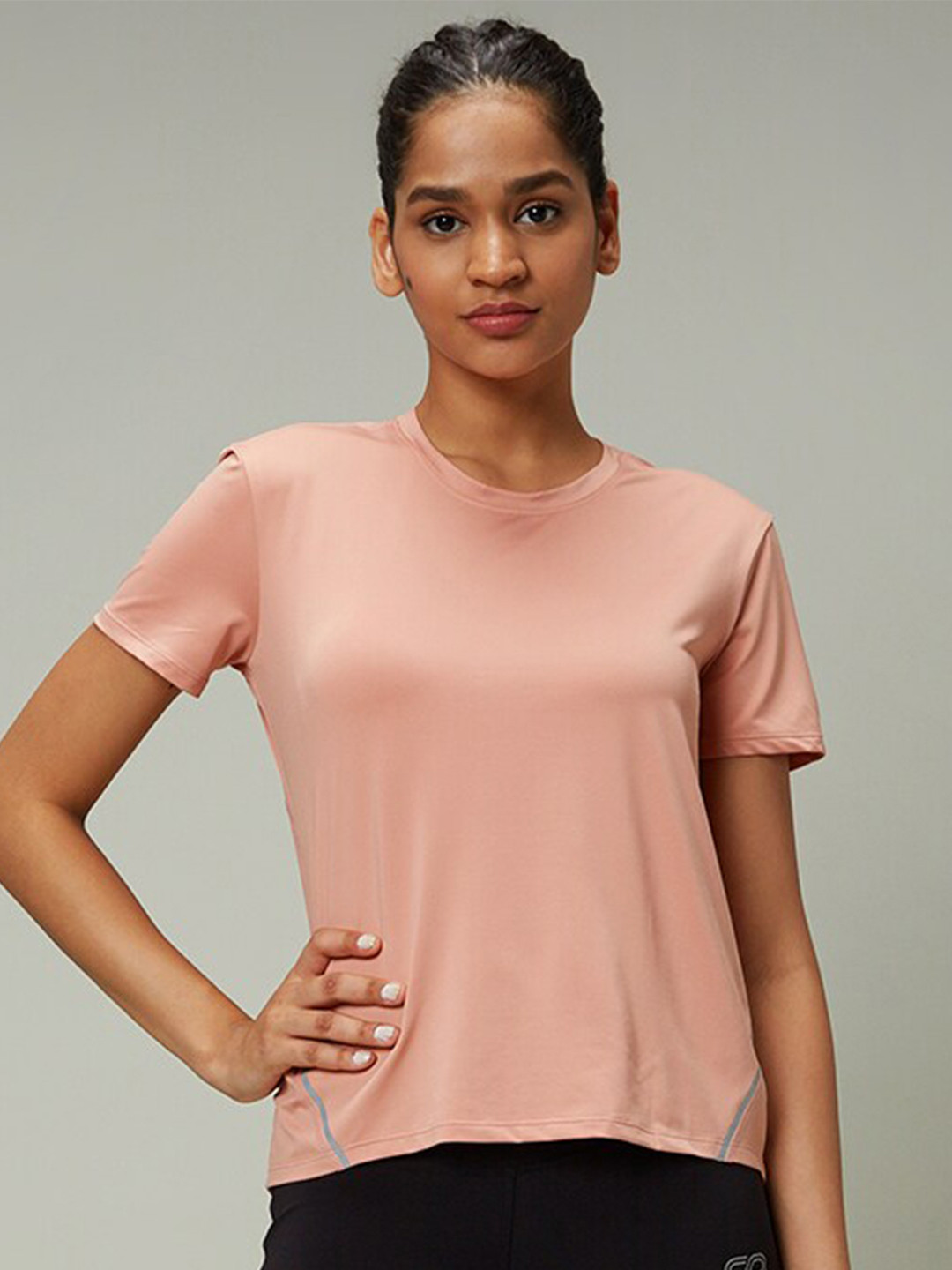 

Silvertraq Women Peach-Coloured Anti Odour Sports T-shirt