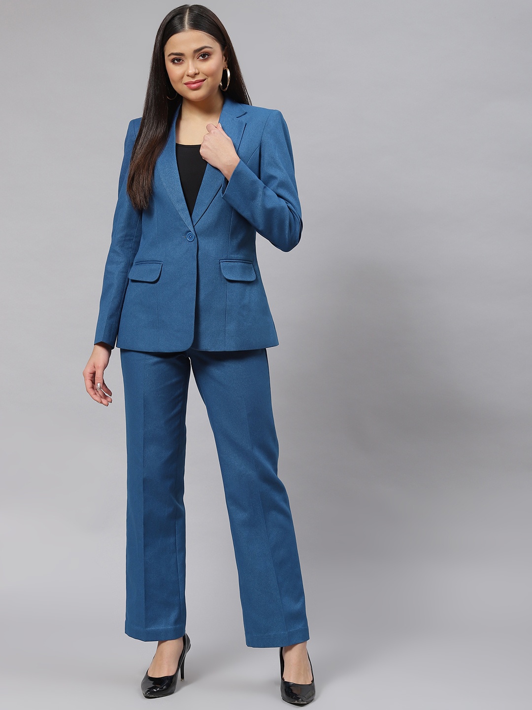 

PowerSutra Women Teal Blue Solid Blazer & Trousers Set