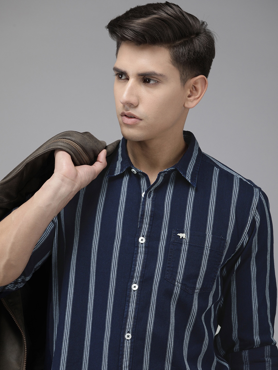 

THE BEAR HOUSE Men Slim Fit Striped Casual Shirt, Navy blue