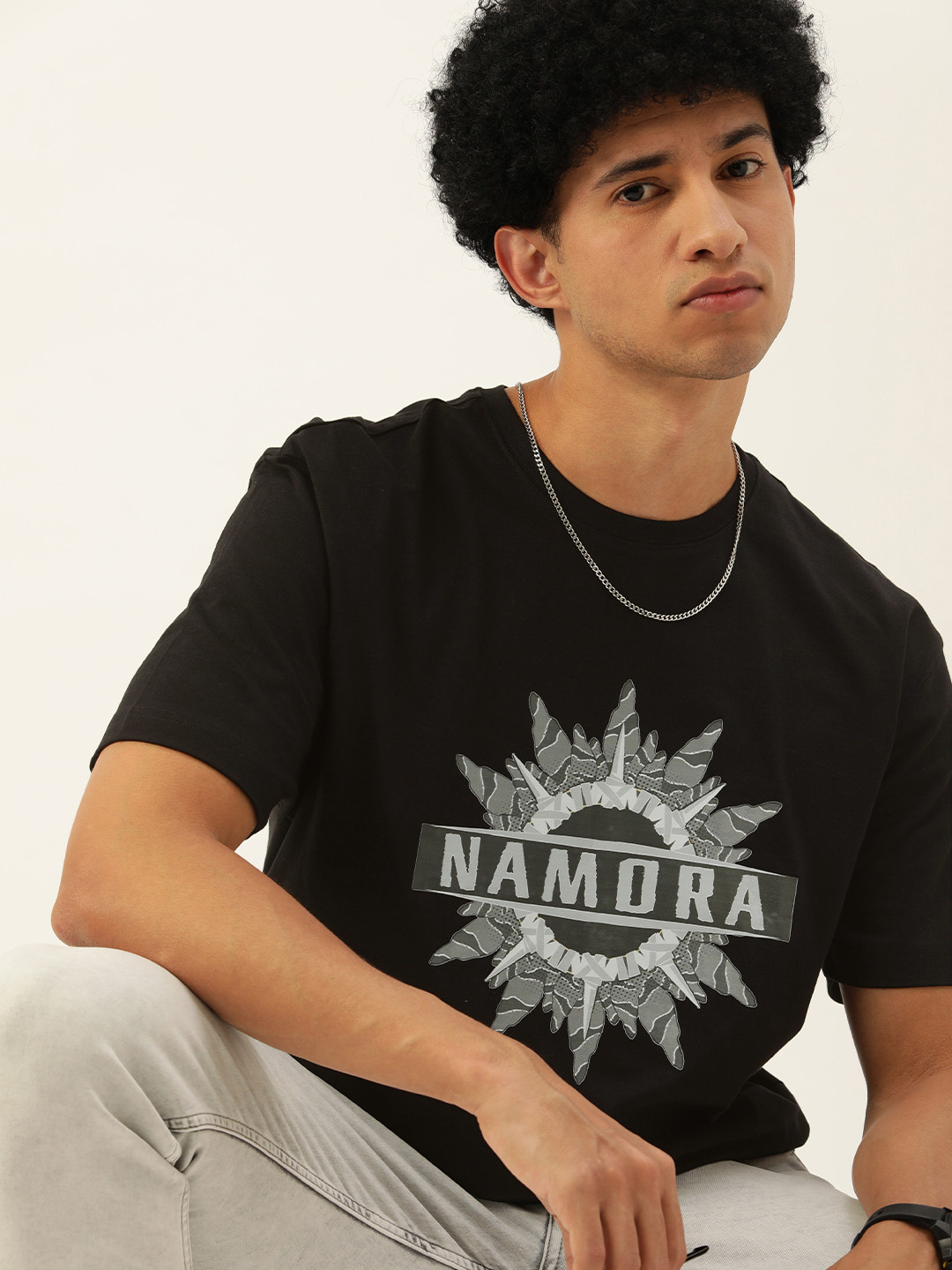 

Kook N Keech Men Black & White Pure Cotton Marvel Black Panther Printed Oversized Fit T-shirt