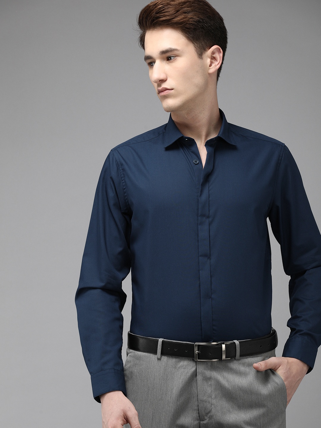 

THE BEAR HOUSE Men Navy Blue Slim Fit Formal Shirt