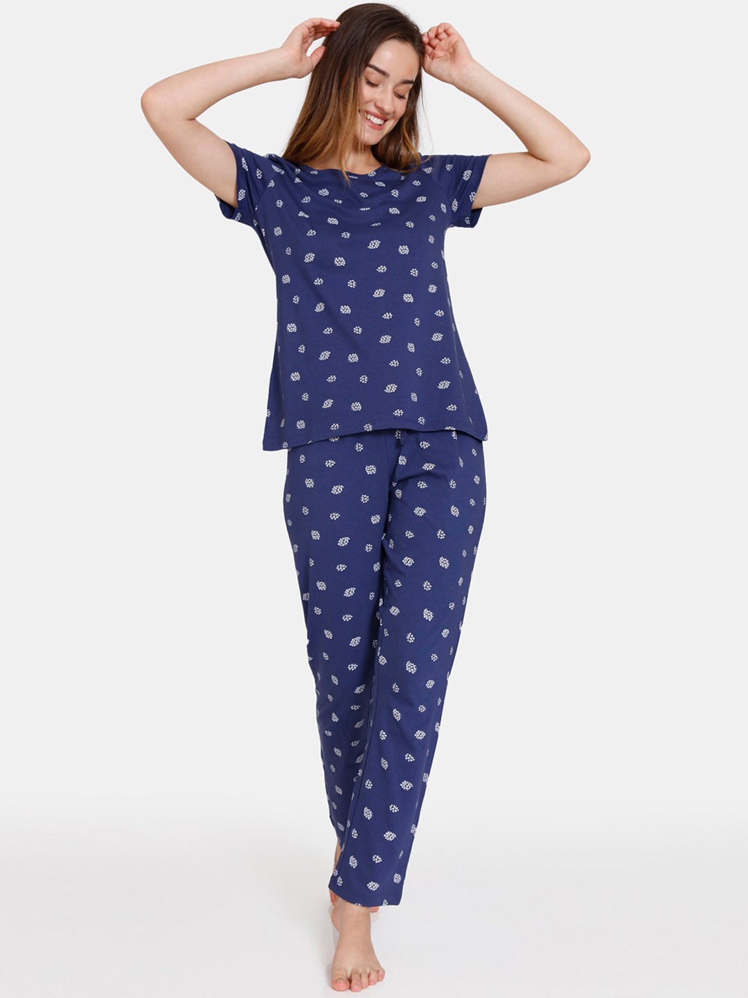 

Zivame Women Blue & White Floral Printed Pure Cotton Night suit