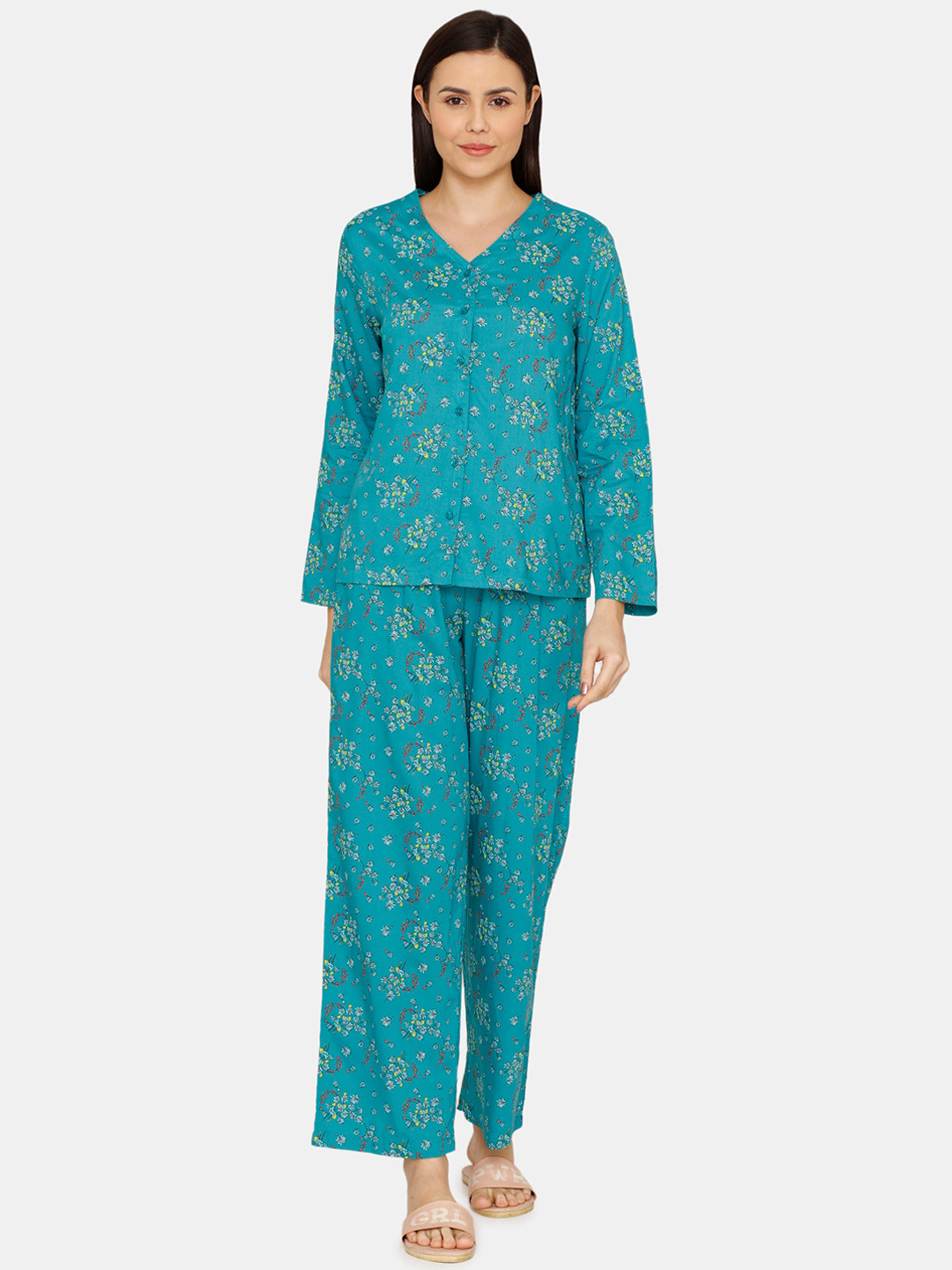 

Zivame Women Blue & Off White Floral Printed Night suit