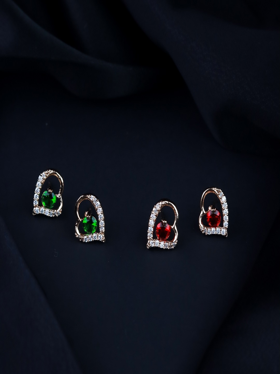

I Jewels Set Of 2 Green & Red Rose Gold-Plated Heart Shaped Studs Earrings