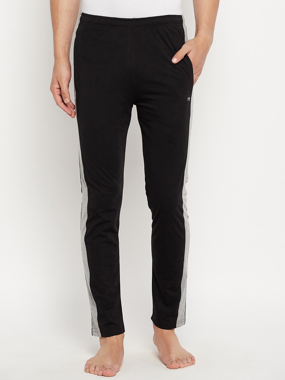 

Okane Men Black Colorblocked Lounge Pant