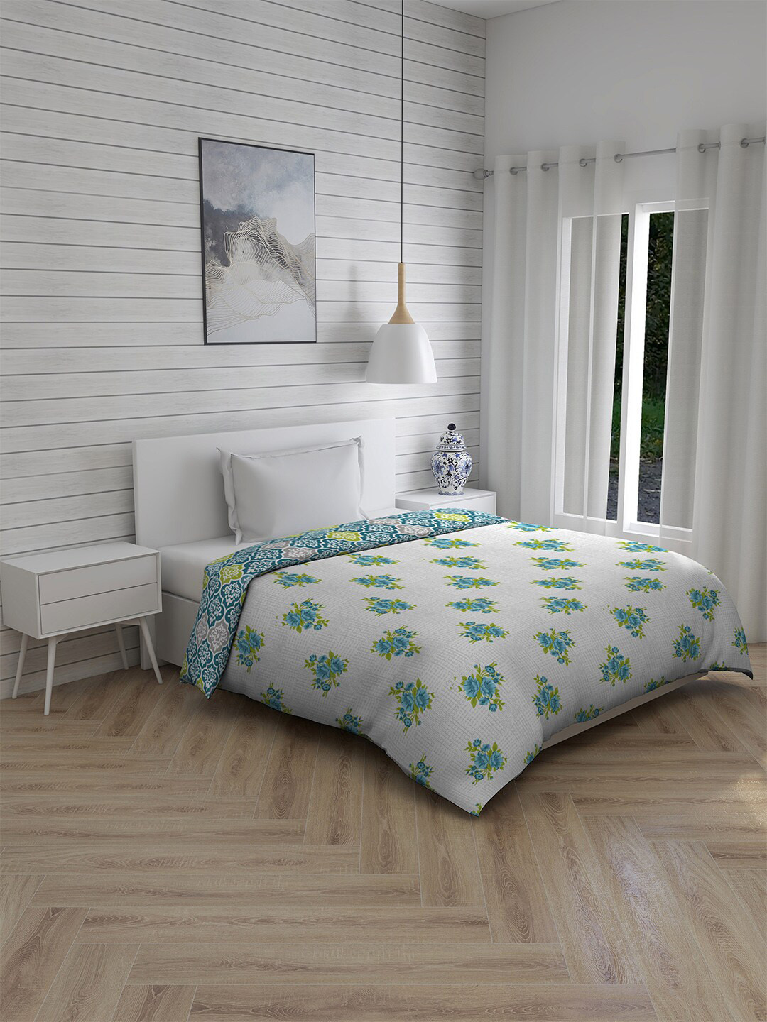 

Layers White & Blue Floral Mild Winter 110 GSM Double Bed Comforter