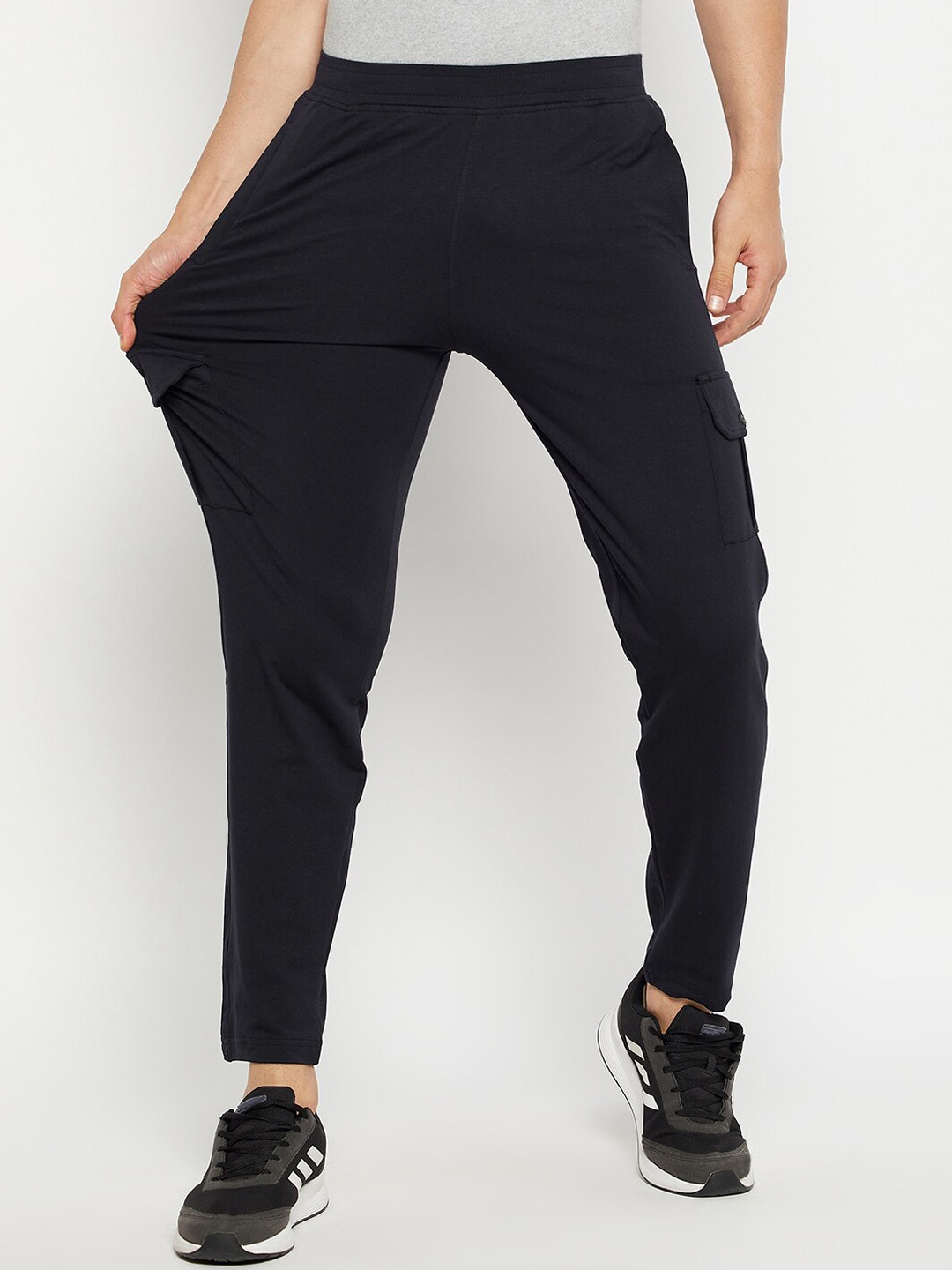 

Okane Men Navy Blue Solid Track Pants