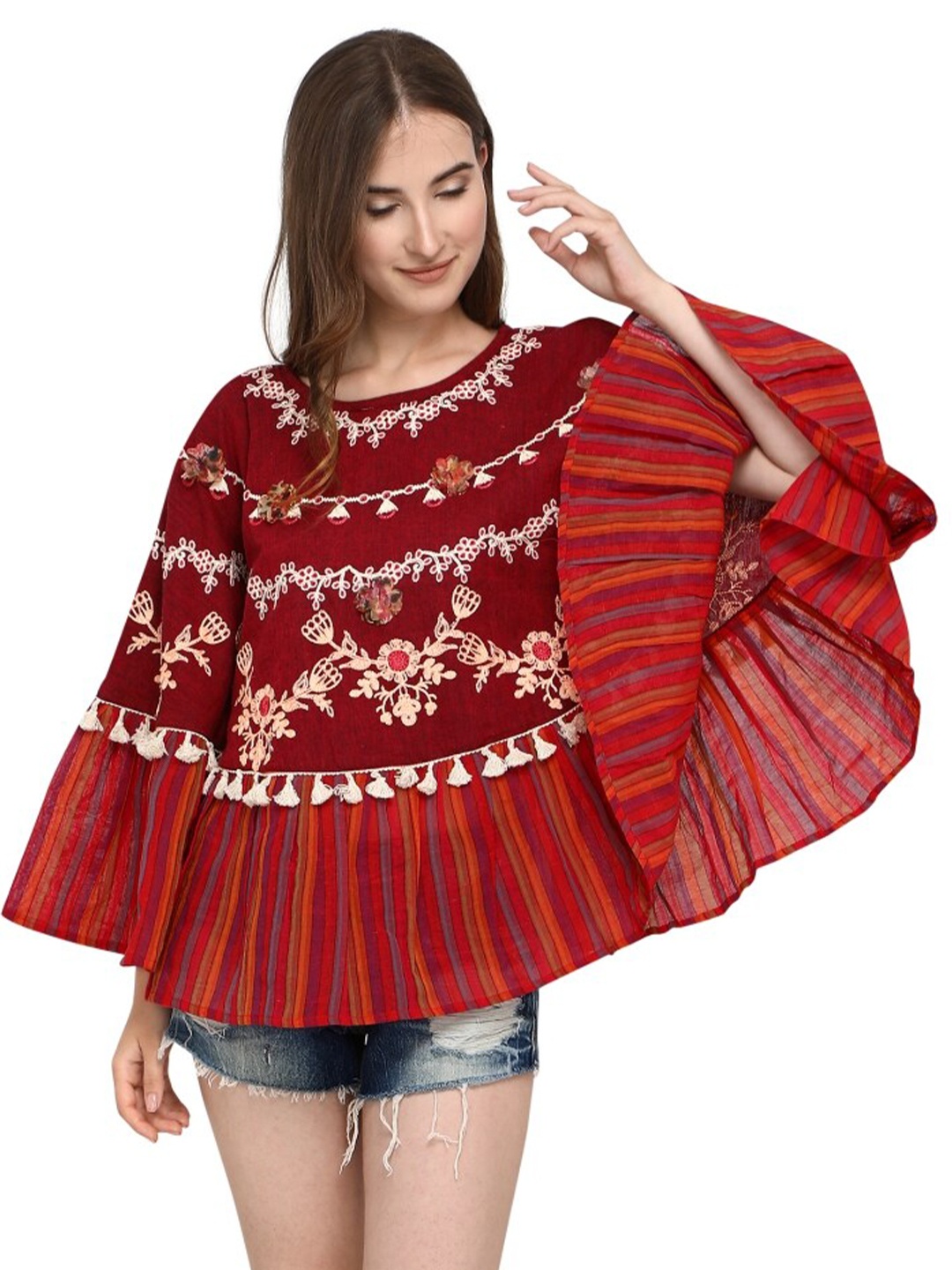 

MESMORA FASHION Women Maroon & White Floral Cotton Poncho