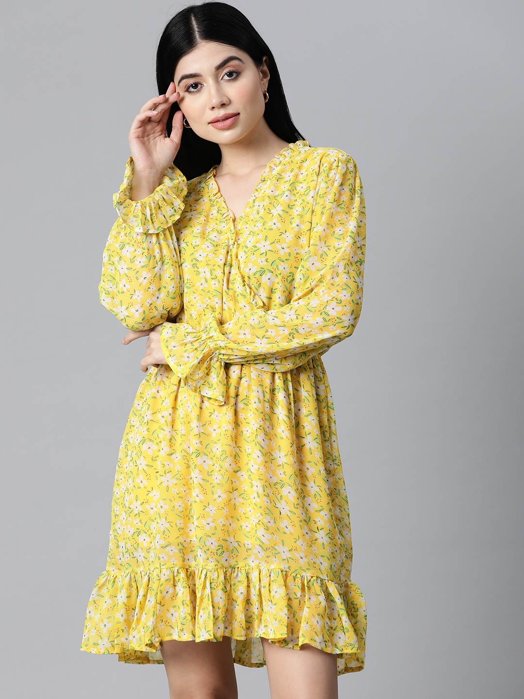 

plusS Women Yellow & White Floral Printed Bell Sleeves Dress with Ruffle Detail