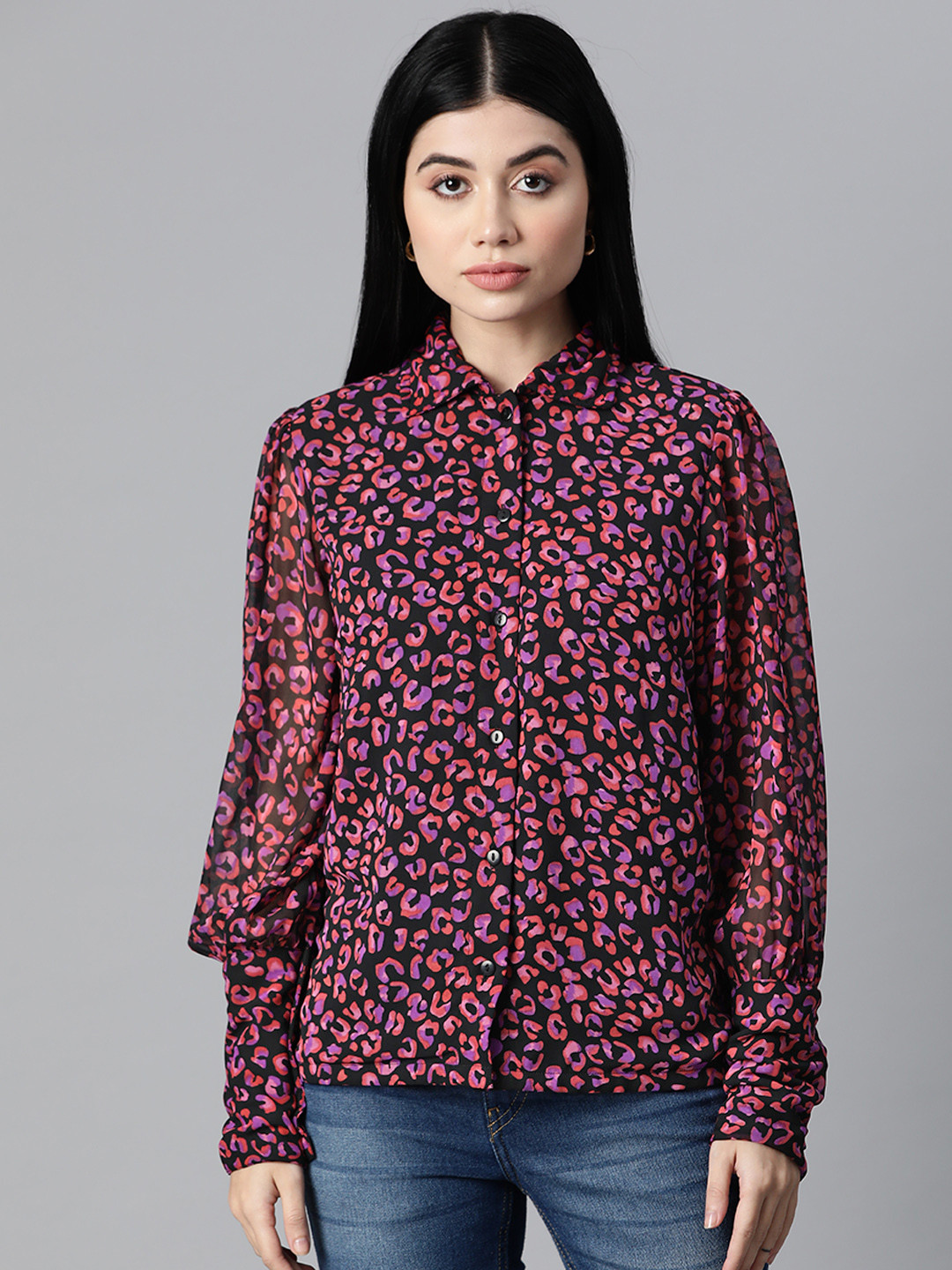 

plusS Women Black & Pink Animal Printed Casual Shirt