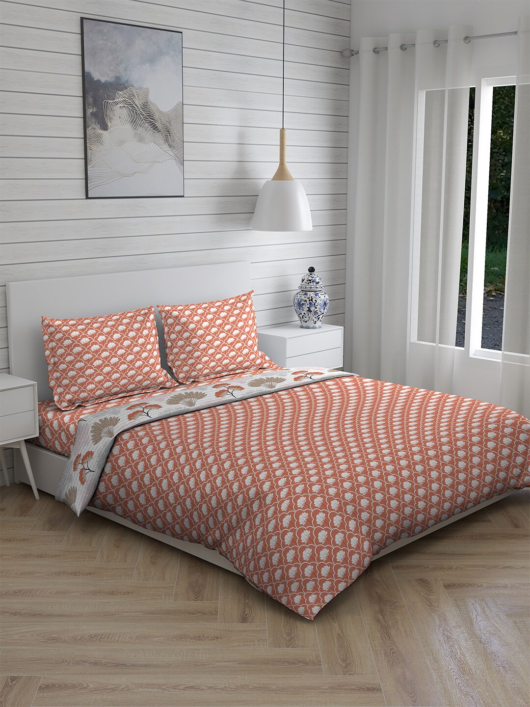 

Layers Orange Printed Double King Bedding Set With Comforter
