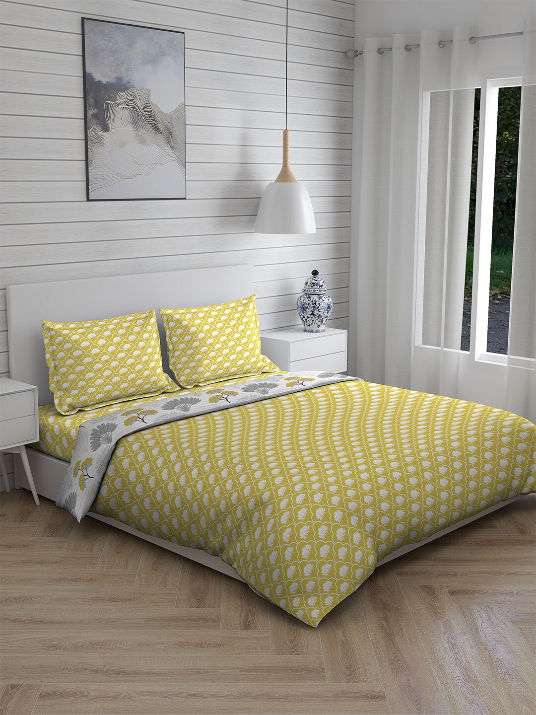 

Layers Yellow Floral Printed Cotton Double King Bedding Set With Comforter