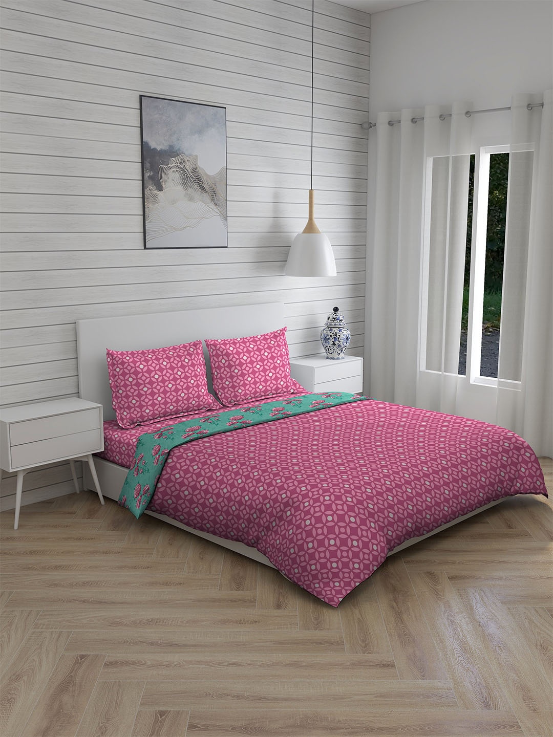 

Layers Pink Printed Cotton Bedding Set With Comforter