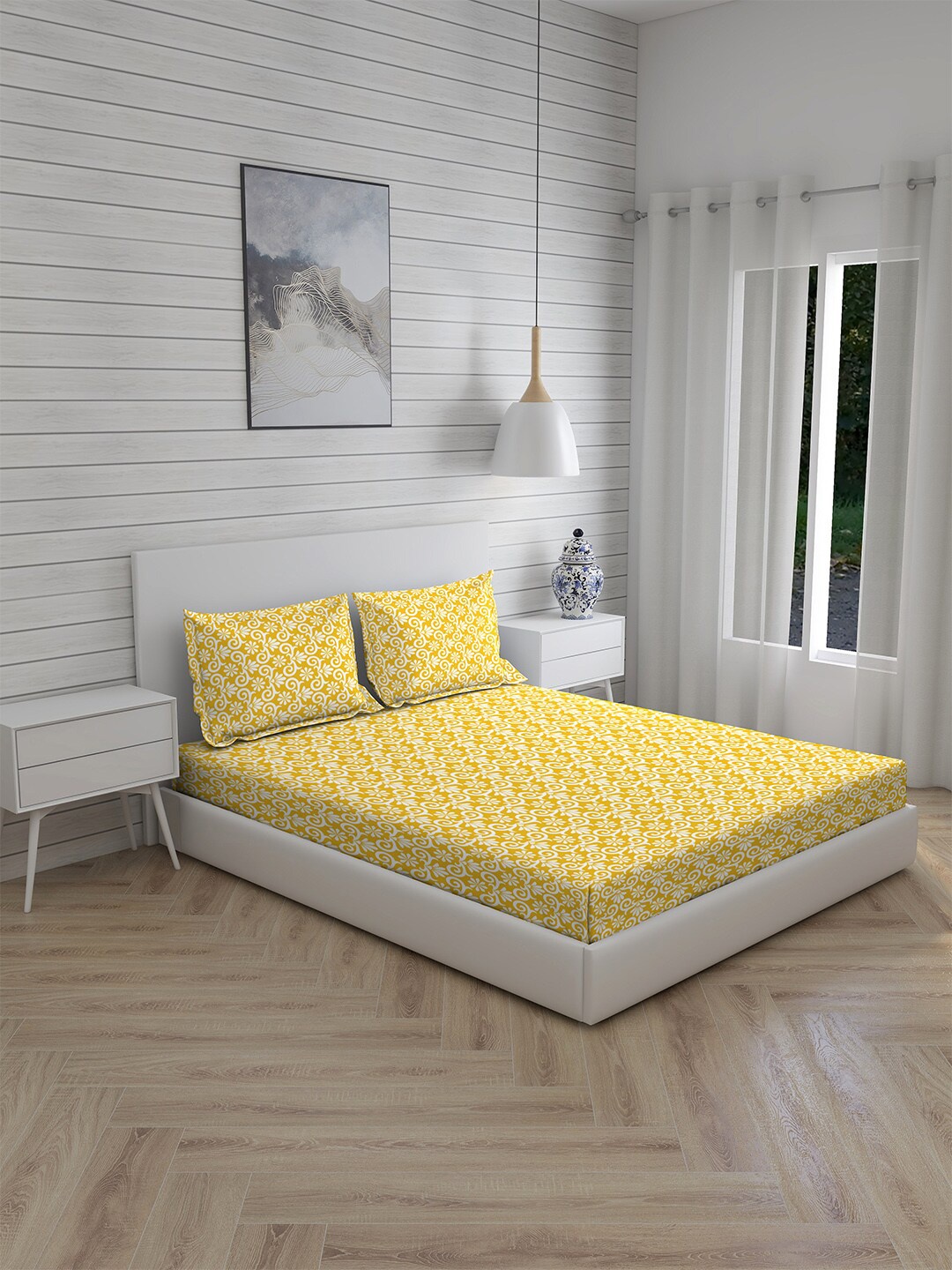 

Layers Yellow & White Ethnic Motifs 110 TC Queen Bedsheet With 2 Pillow Covers