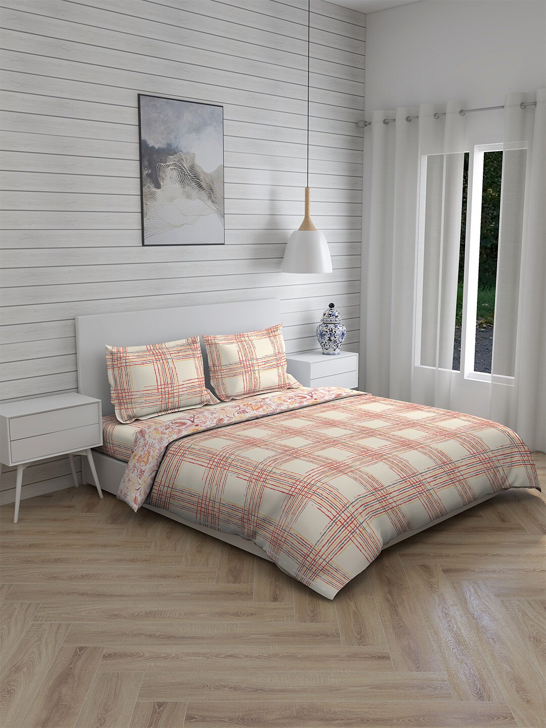 

Layers Orange Printed Cotton Fine Double King Bedding Set With Comforter