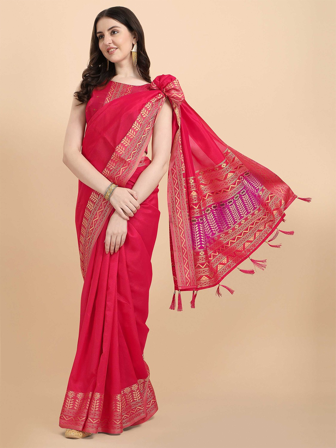 

DUNGRANI Pink & Gold-Toned Zari Art Silk Saree