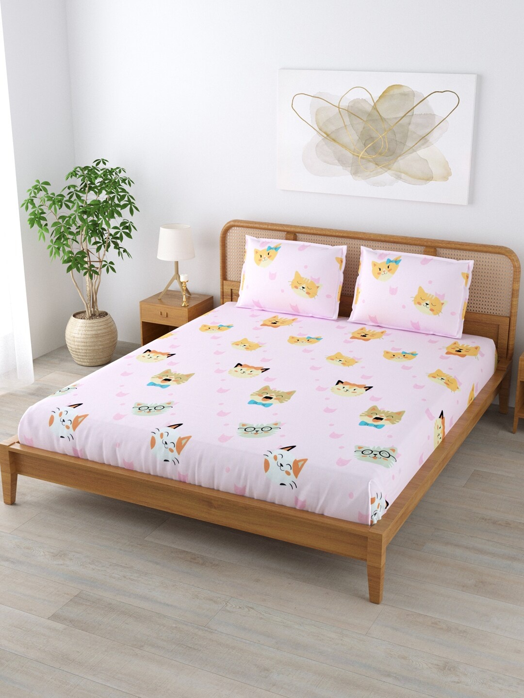 

Clasiko Pink & Orange Cartoon Characters Cotton Queen Bedsheet with 2 Pillow Covers
