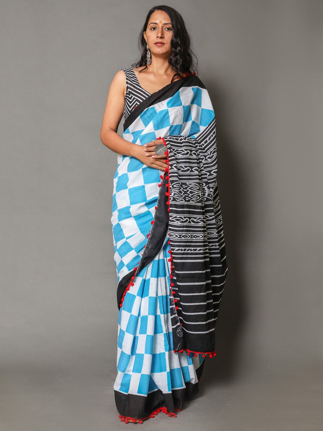 

BUTA BUTI Blue & White Checked Pure Cotton Saree