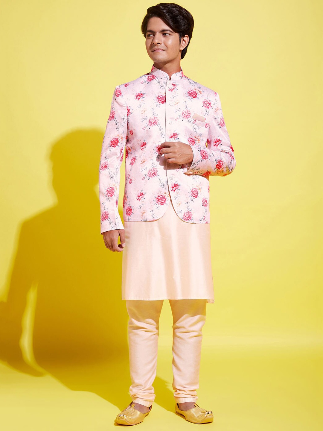 

VASTRAMAY Boys Cream & Pink Solid Straight Kurta with Churidar & With Printed Jacket