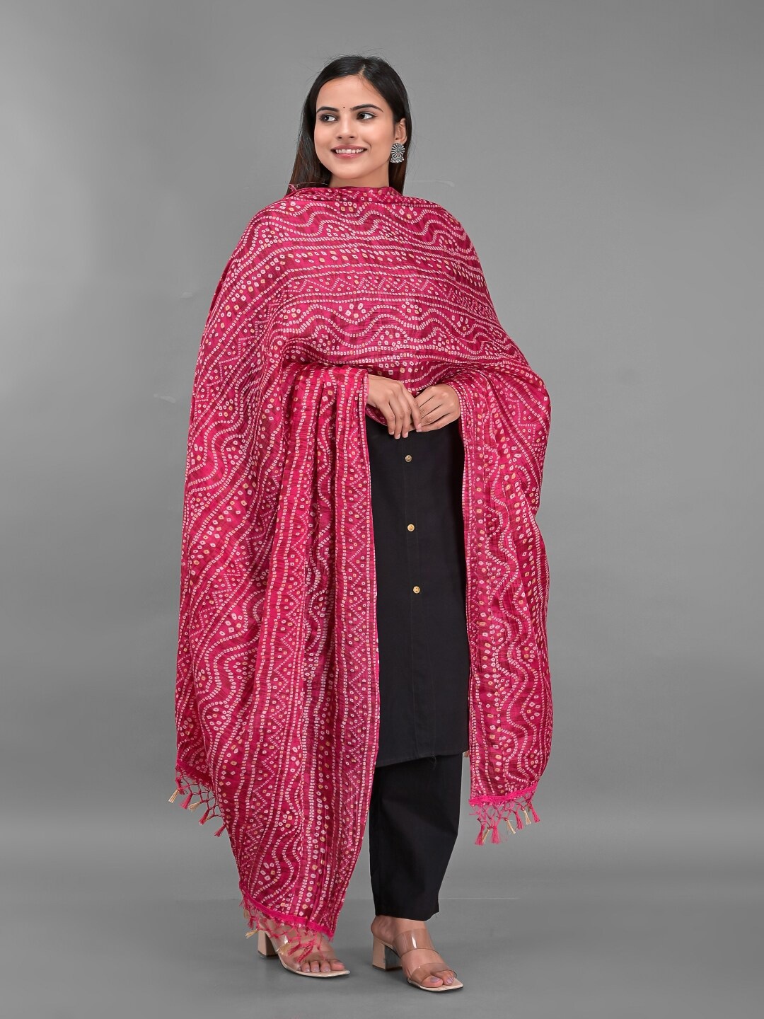 

Apratim Pink & White Printed Bandhani Dupatta